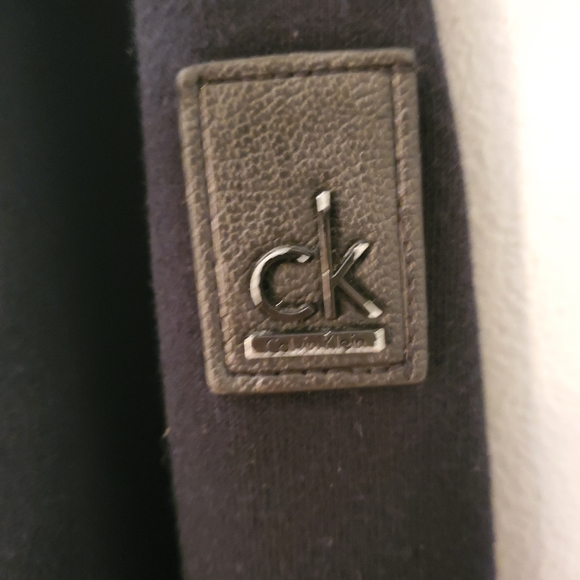 Calvin Klein Sweatshirt - Picture 6 of 7